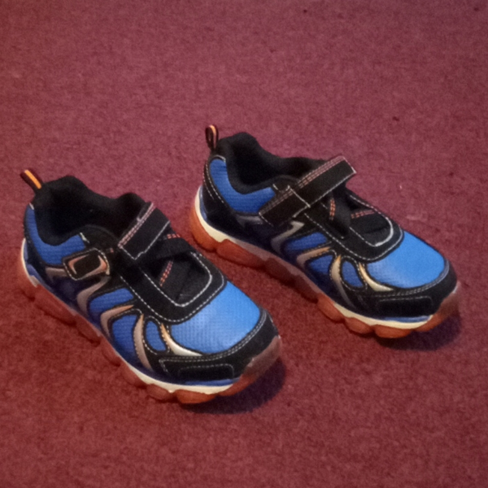 Boys Tennis Shoes